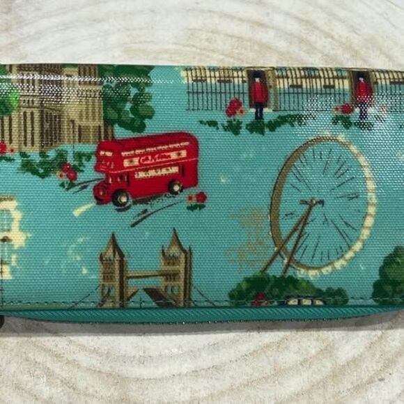 Source Unknown Handbags - London Icons and Landmarks Zip Around Wallet Turquoise Purse Big Ben Bus England